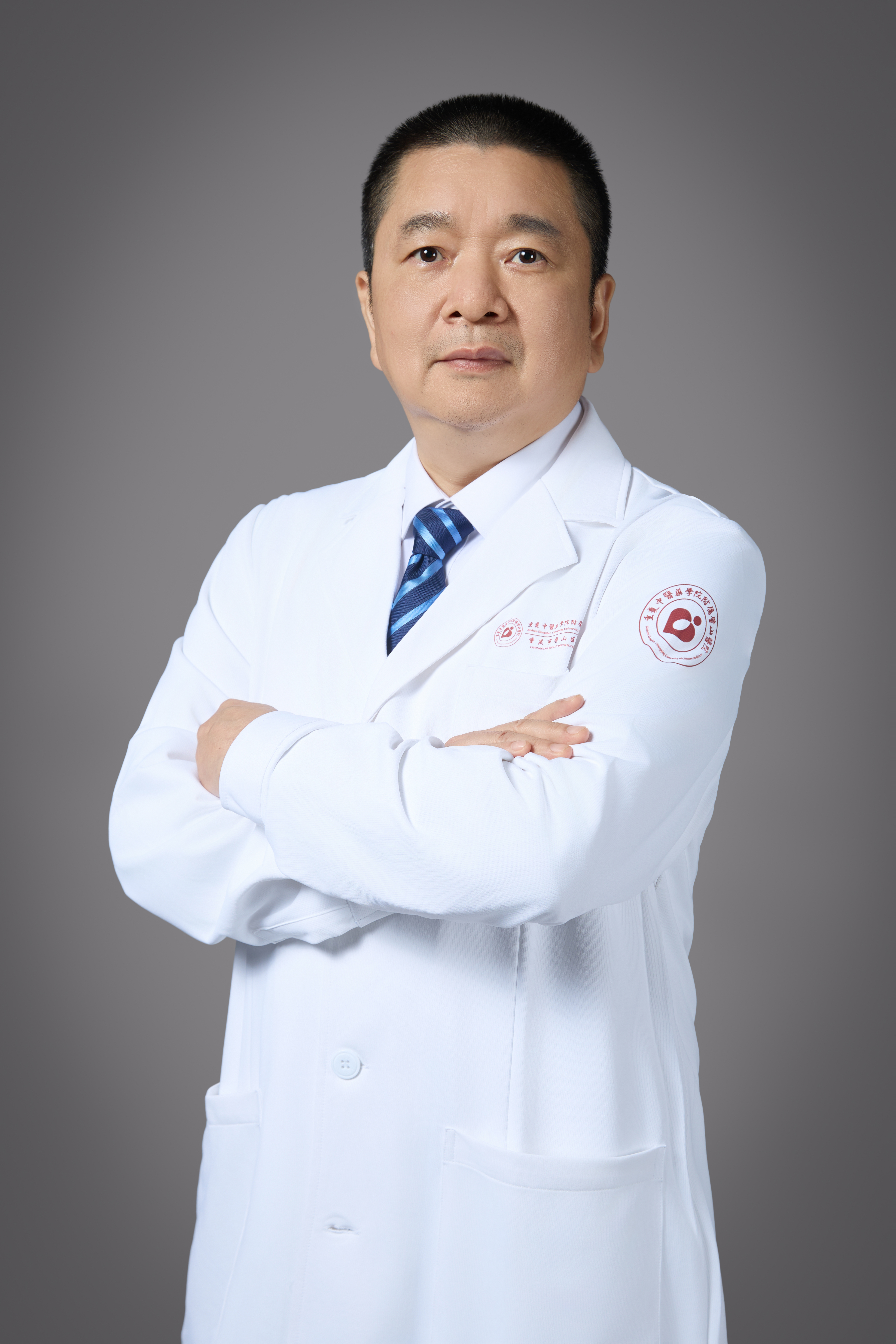 曾德华